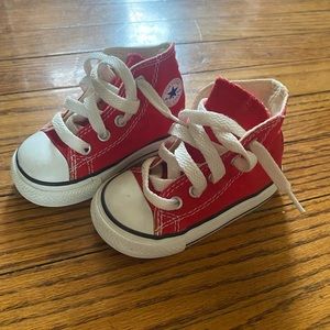 Child size 4 red converse